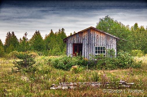 Lone Shed Under Looming Sky_20699.jpg - Photographed near Smiths Falls, Ontario, Canada.